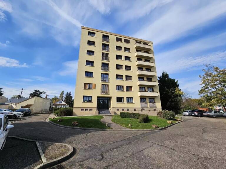 Appartement lumineux au centre ville de Montargis — photo 1