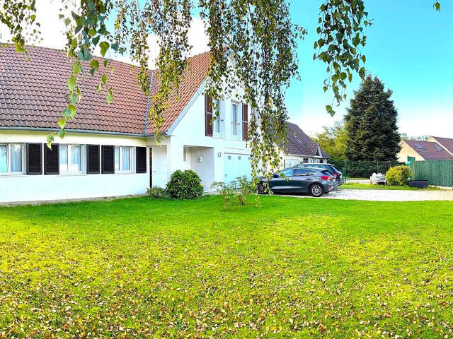 78310 - MAUREPAS - Maison familiale de 226,26 m2 à vendre — photo du bien