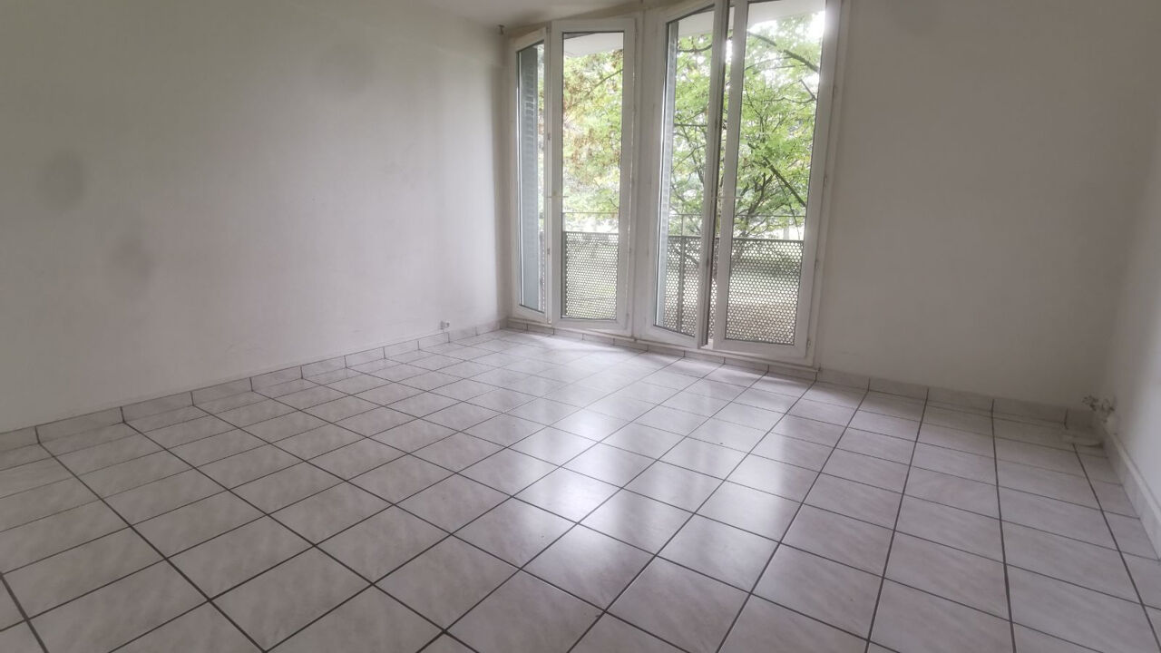 appartement 3 pièces 60 m2 à vendre à Saint-Priest (69800)