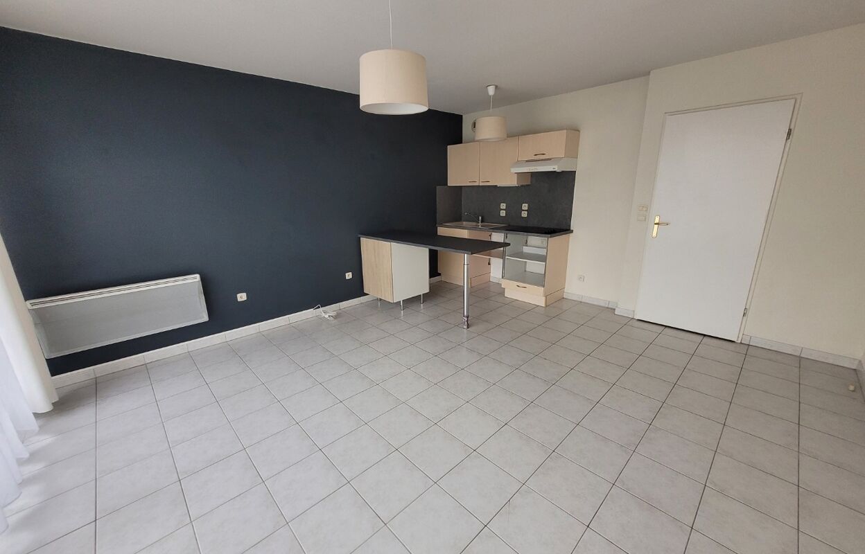 appartement 2 pièces 43 m2 à louer à Loos (59120)