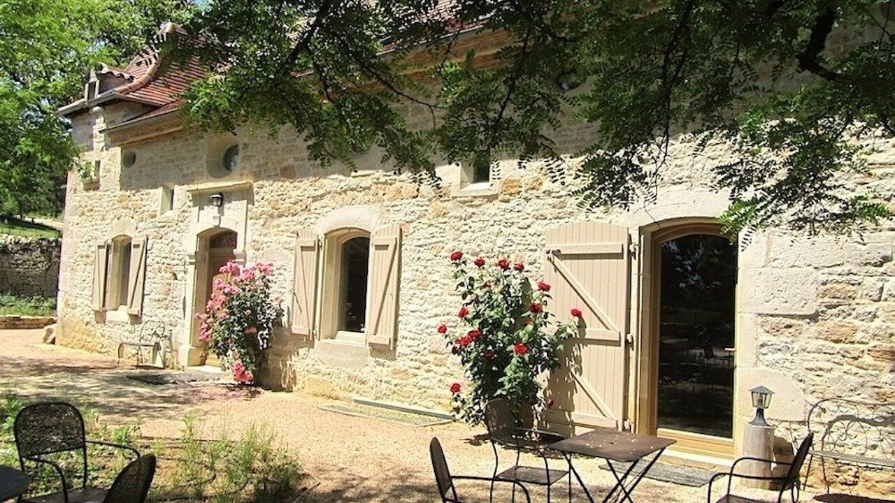 maison 16 pièces 520 m2 à vendre à Figeac (46100)