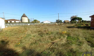 Terrain  677 m² à vendre à Lesparre-Médoc (33340)