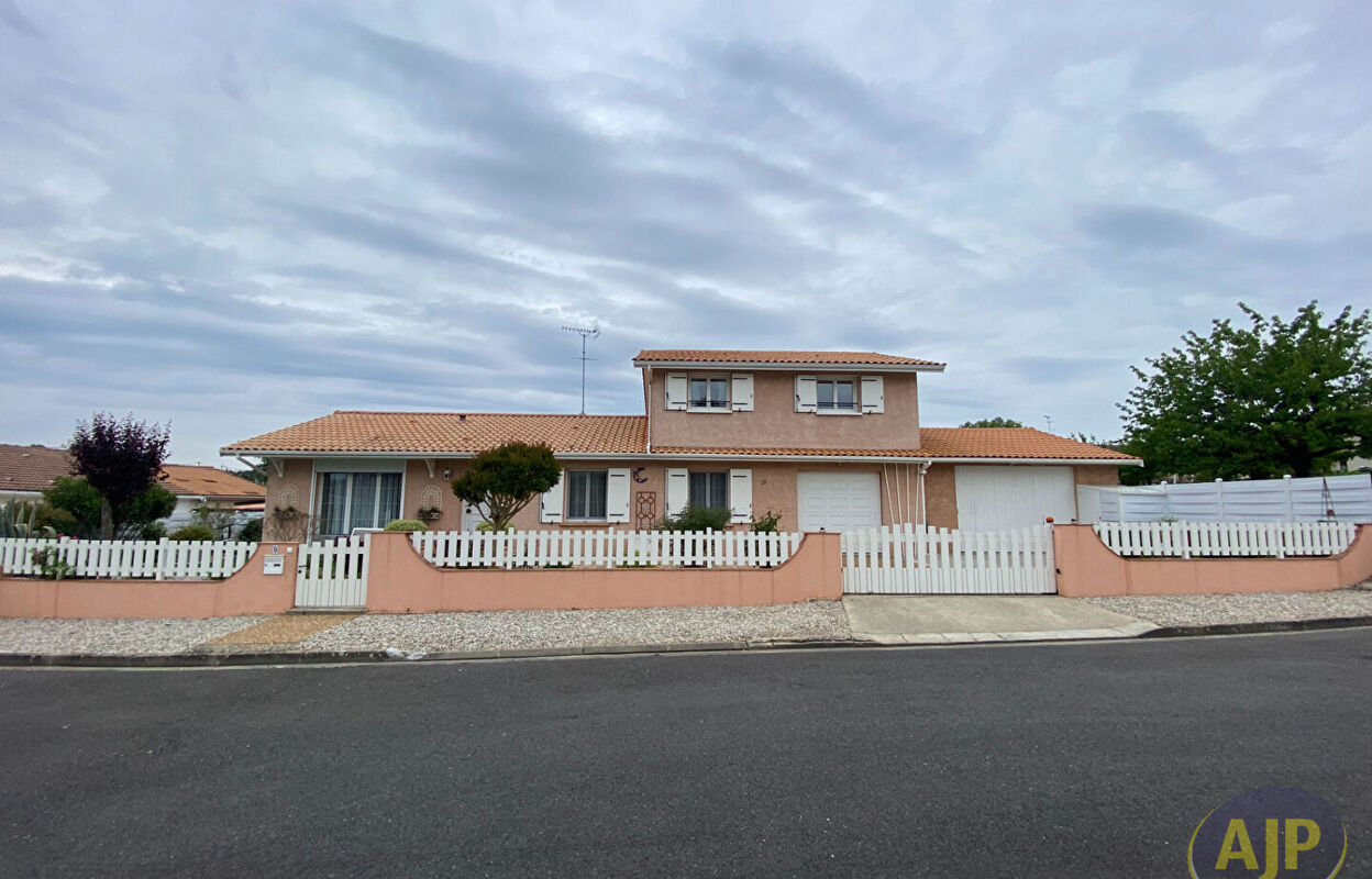 maison 7 pièces 157 m2 à vendre à Pauillac (33250)