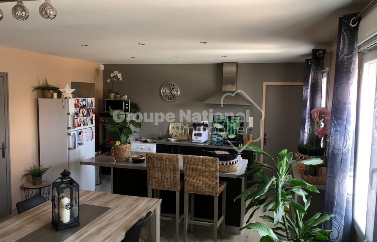 appartement 3 pièces 65 m2 à louer à Entraigues-sur-la-Sorgue (84320)