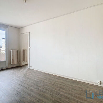 Appartement 4 pièces 77 m²