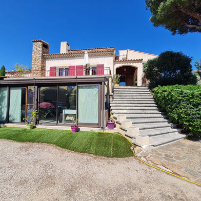 Maison 8 pièces 1664000 €