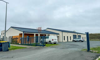 Commerce  531 m² à vendre à Chargé (37530)