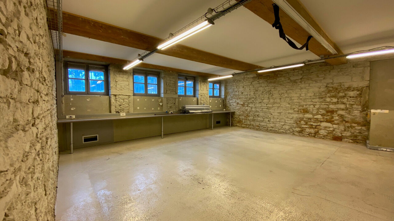 divers  pièces 332 m2 à vendre à Lyon 1 (69001)