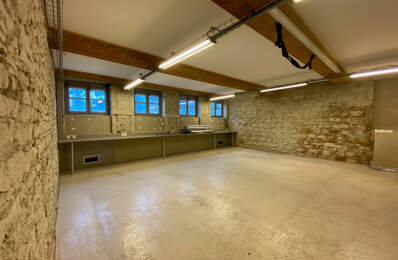 Mûrs à vendre libre — photo du bien