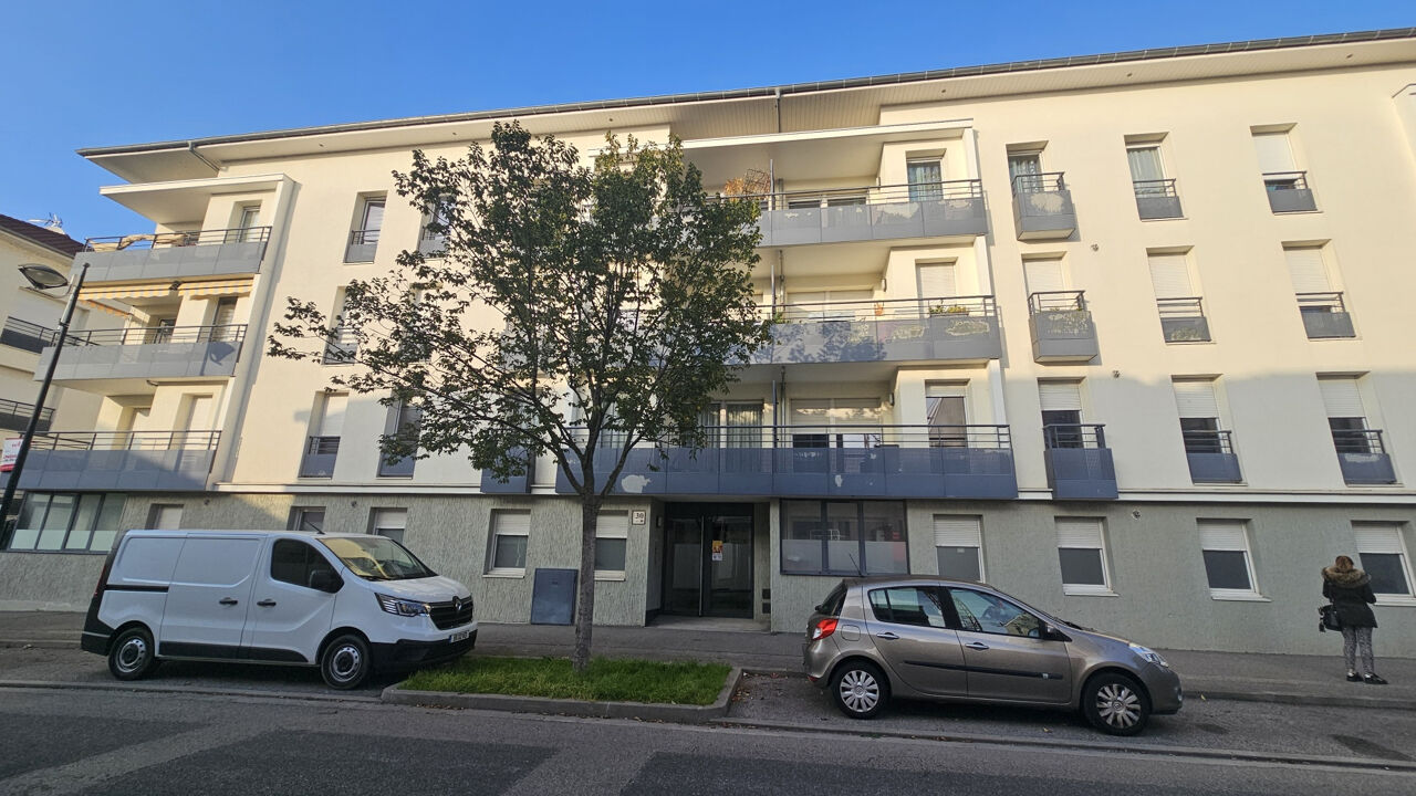 appartement 4 pièces 111 m2 à vendre à Meyzieu (69330)