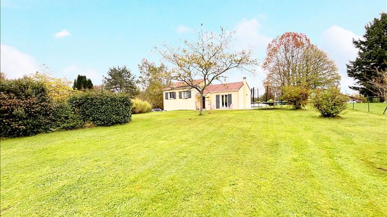 maison 5 pièces 93 m2 à vendre à La Chapelle-Montbrandeix (87440)