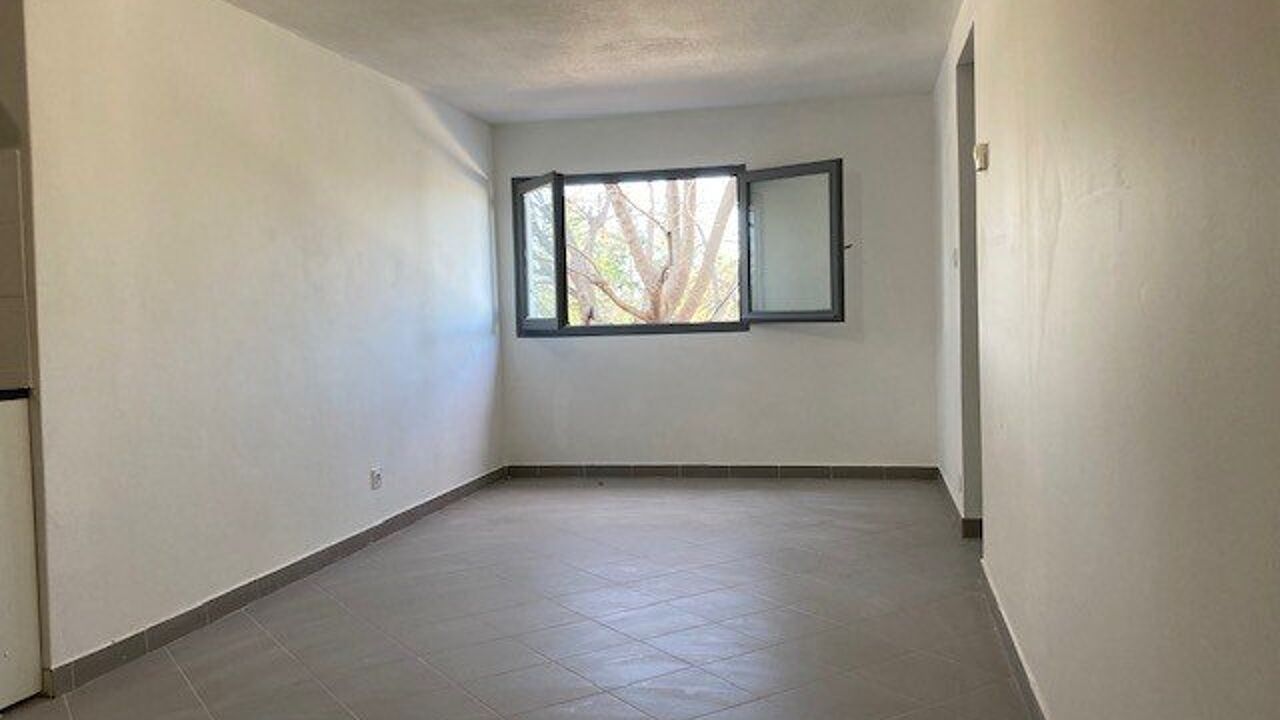 appartement 2 pièces 38 m2 à louer à Aimargues (30470)