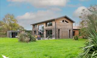 Maison 5 Pièces 220 m² à vendre à Saint-Vivien-de-Médoc (33590)