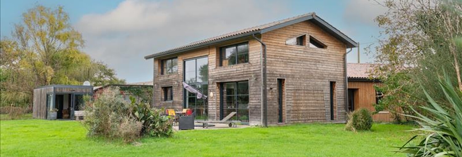 Maison 5 Pièces 220 m² à vendre à Saint-Vivien-de-Médoc (33590)