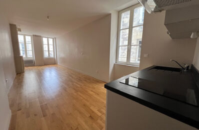 location appartement 555 € CC /mois à proximité de Saint-Vivien (17220)