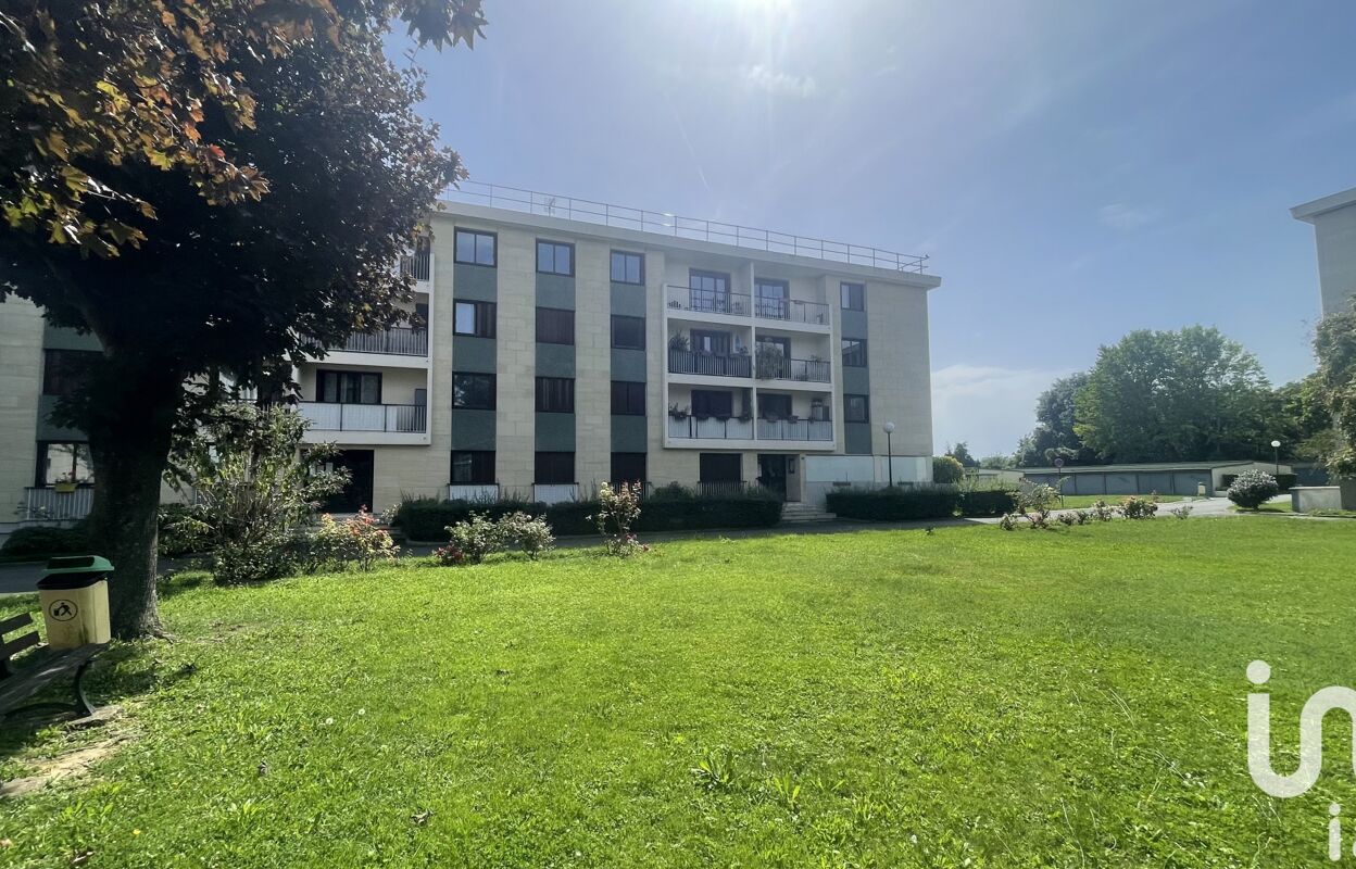 appartement 4 pièces 77 m2 à vendre à Wissous (91320)