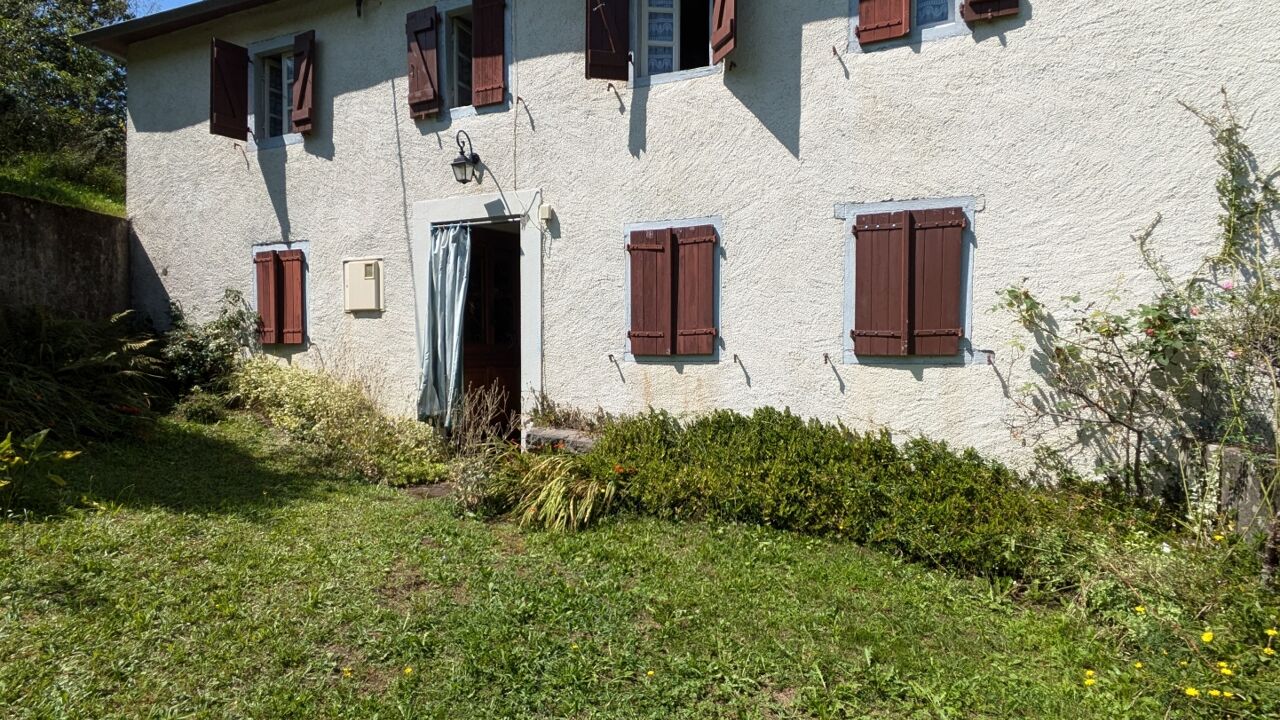 maison 6 pièces 120 m2 à vendre à Lacarry-Arhan-Charritte-de-Haut (64470)