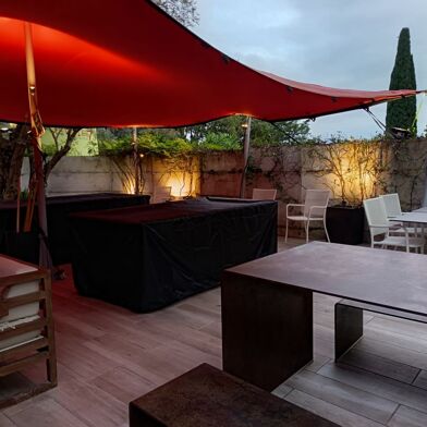 Commerce  290000 €