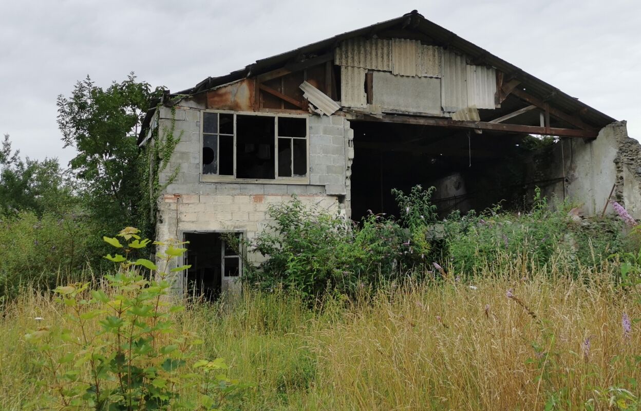 terrain  pièces 2100 m2 à vendre à Oloron-Sainte-Marie (64400)