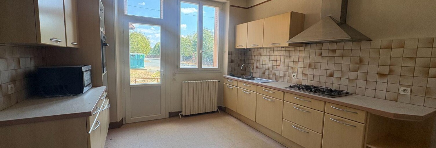Maison 5 Pièces 150 m² à vendre à Saint-Benoît-du-Sault (36170)