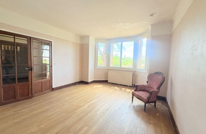 Vente maison 5 pièces 150 m² Saint-Benoît-du-Sault (36170) — photo 3