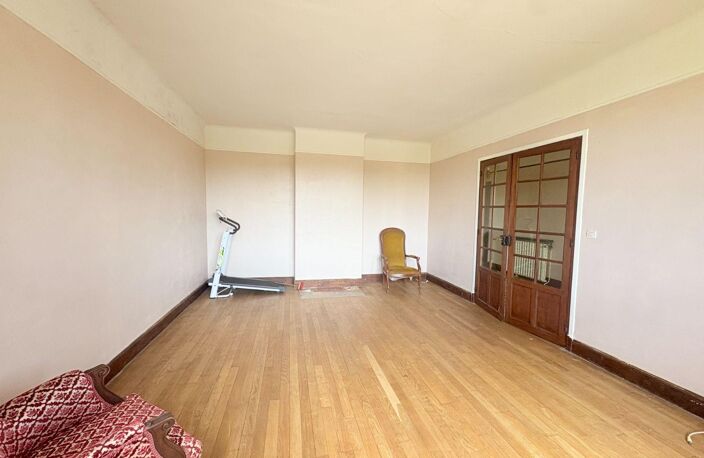 Vente maison 5 pièces 150 m² Saint-Benoît-du-Sault (36170) — photo 4