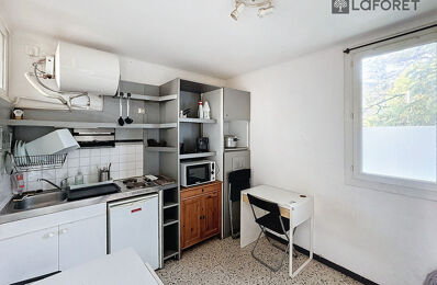 location appartement 390 € CC /mois à proximité de Lançon-Provence (13680)