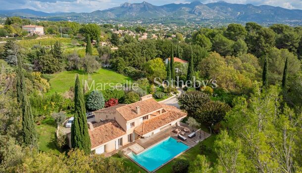 Villa / Maison 9 pièces  à vendre Aubagne 13400