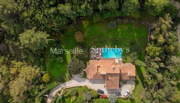 Villa / Maison 9 pièces  à vendre Aubagne 13400