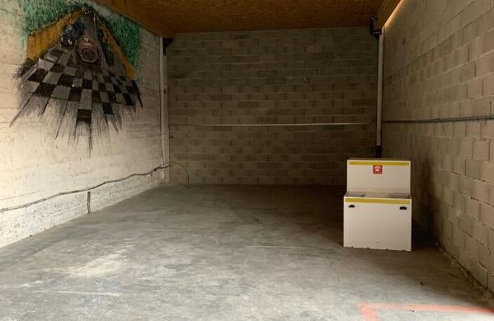 Local professionnel — photo 3