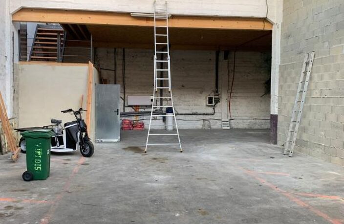 Local professionnel — photo 4