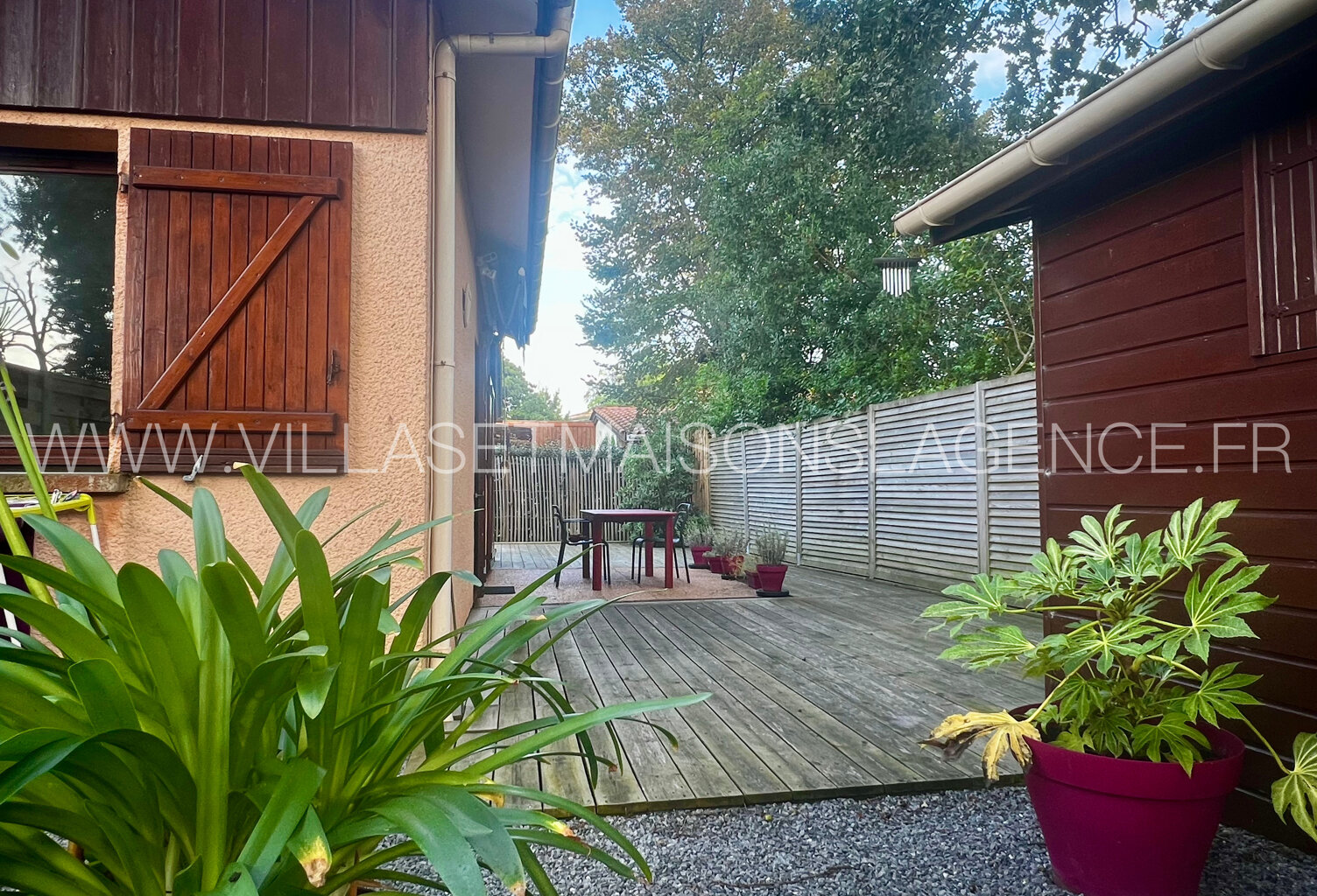 PETITE MAISON EN CENTRE VILLE AU CALME — photo 1