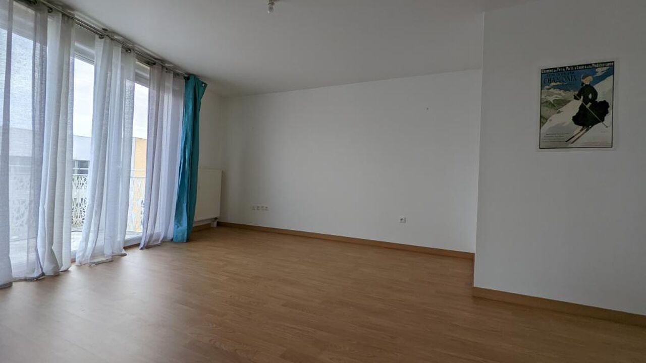 appartement 3 pièces 69 m2 à louer à Cergy (95000)