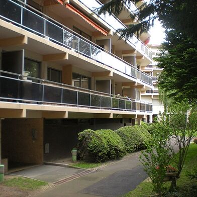 Appartement 4 pièces 890 €