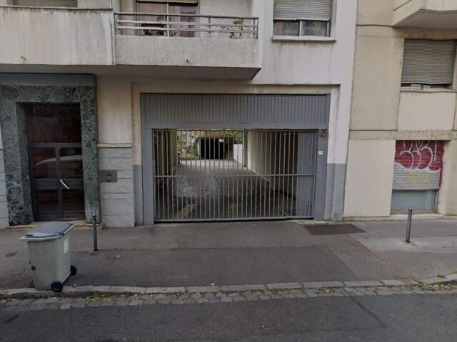 Parking — photo du bien