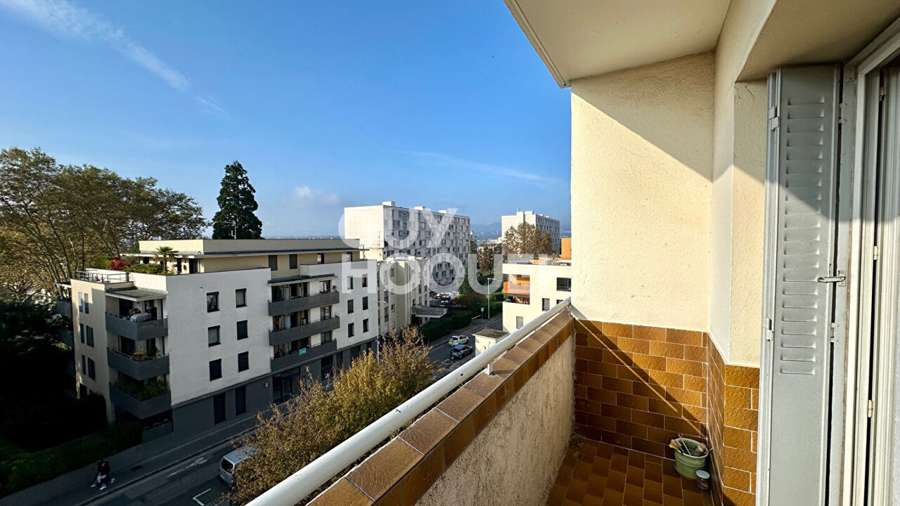 appartement 2 pièces 56 m2 à vendre à Lyon 4 (69004)