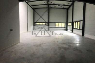 Local industriel  2895 €
