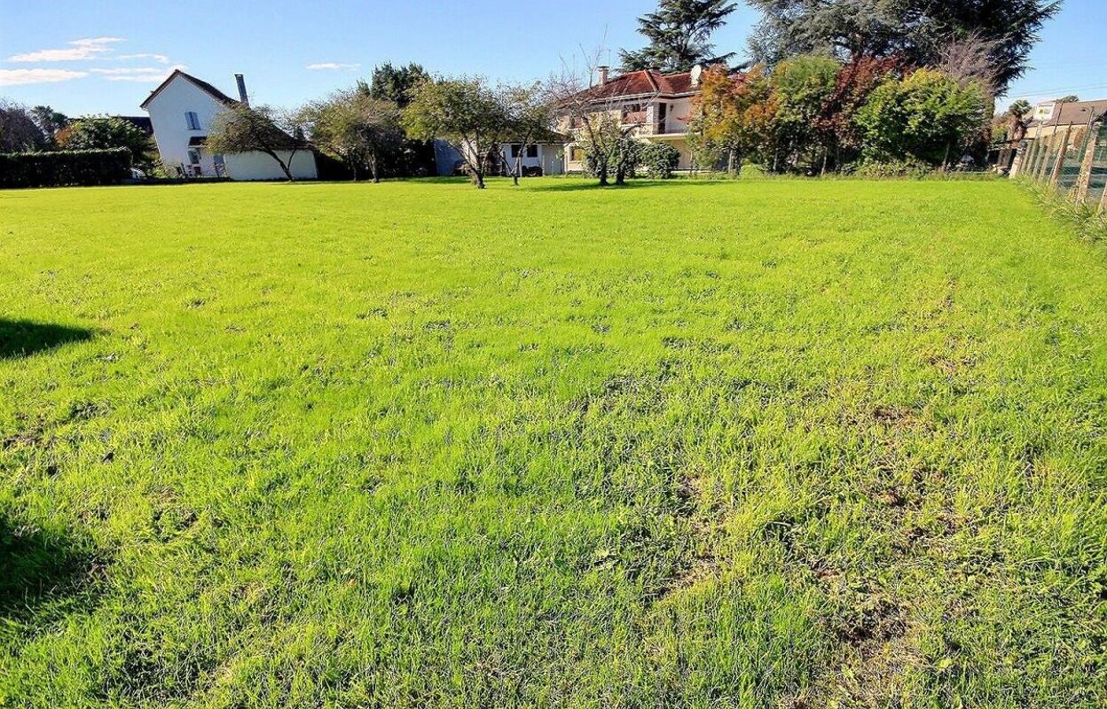 terrain  pièces 700 m2 à vendre à Lescar (64230)