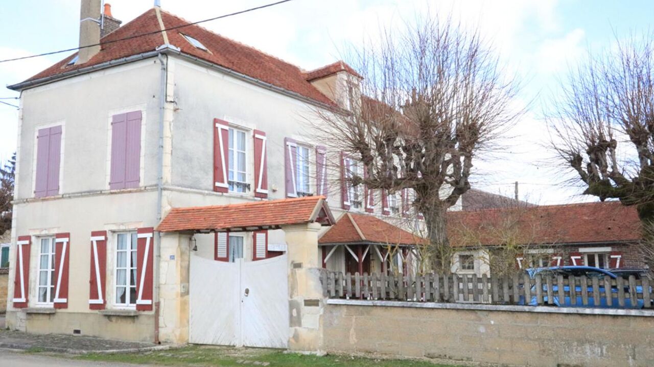 maison 9 pièces 235 m2 à vendre à Dannemoine (89700)