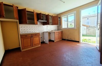 vente maison 94 900 € à proximité de Chapelle-Viviers (86300)