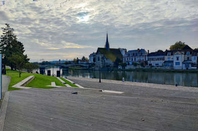 Appartement 4 pièces 163000 €