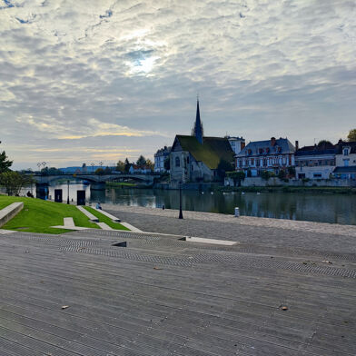 Appartement 4 pièces 163000 €