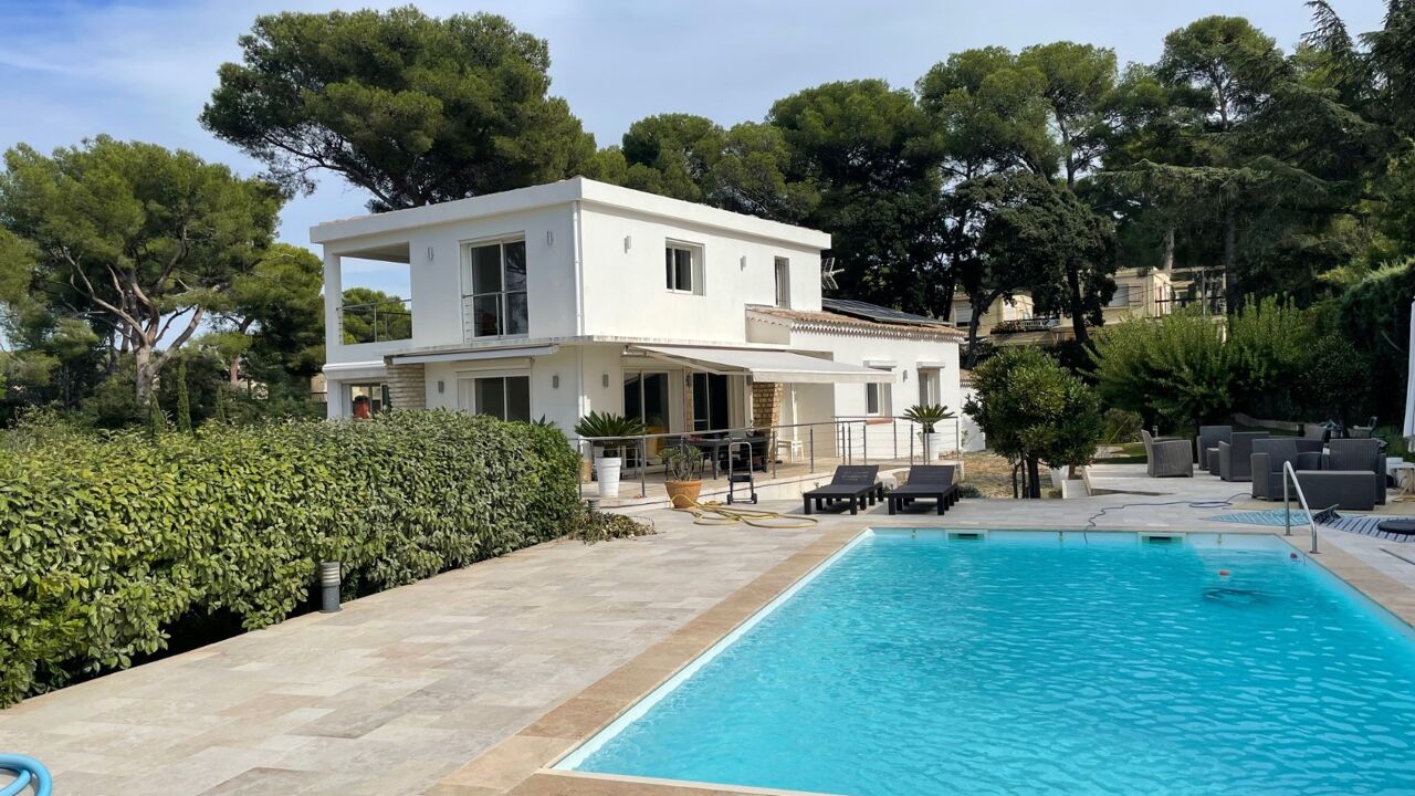 maison 7 pièces 167 m2 à vendre à Six-Fours-les-Plages (83140)