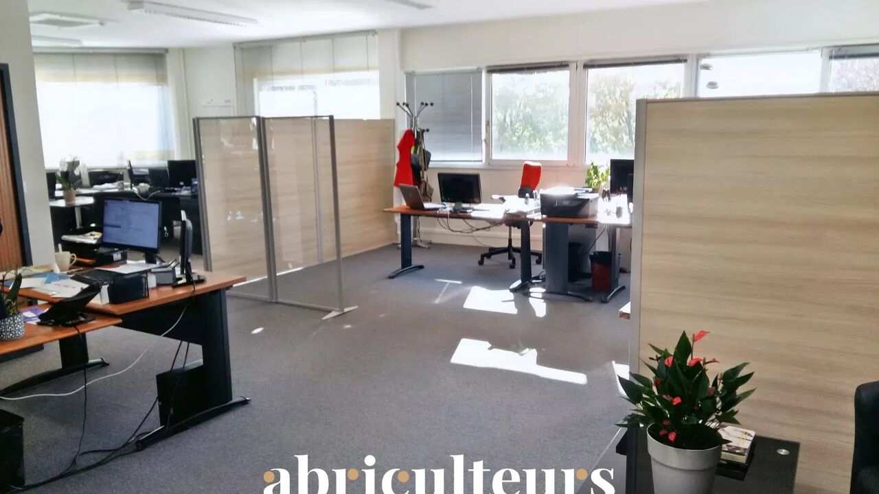 bureau  pièces 122 m2 à louer à Chartres (28000)