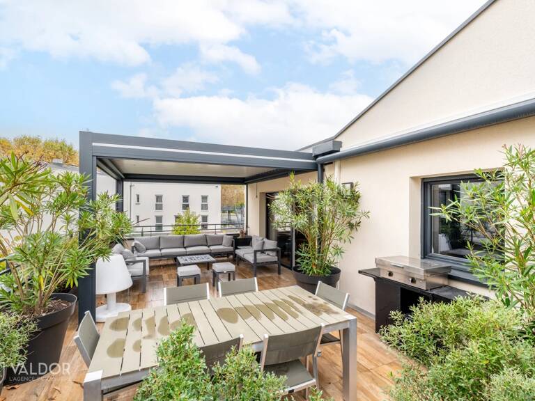 Exclusivité ! Appartement en attique au dernier étage avec garage double — photo 1