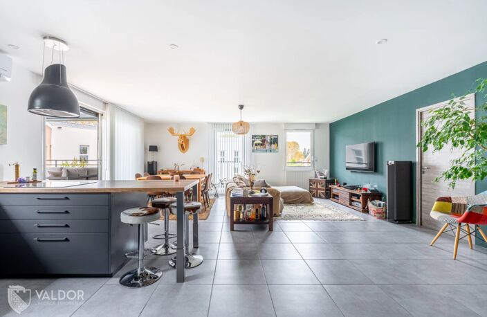 Exclusivité ! Appartement en attique au dernier étage avec garage double — photo 2