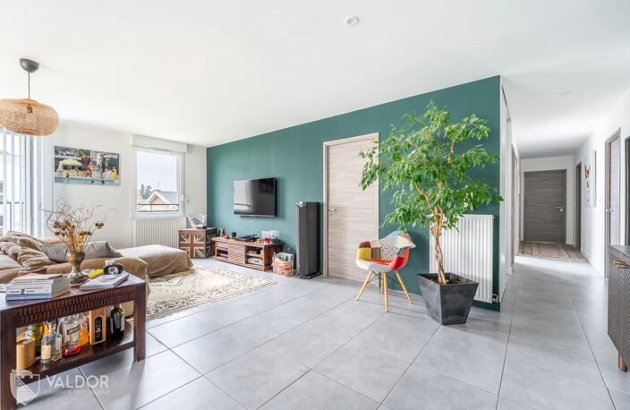 Exclusivité ! Appartement en attique au dernier étage avec garage double — photo 5