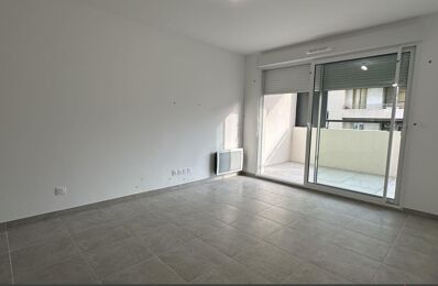 location appartement 760 € CC /mois à proximité de Cabriès (13480)