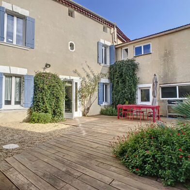 Maison 6 pièces 250 m²