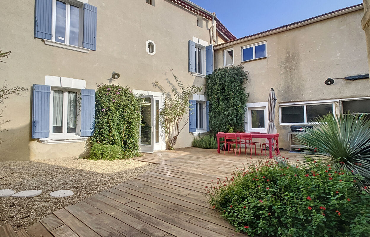 maison 6 pièces 250 m2 à vendre à Rochefort-du-Gard (30650)